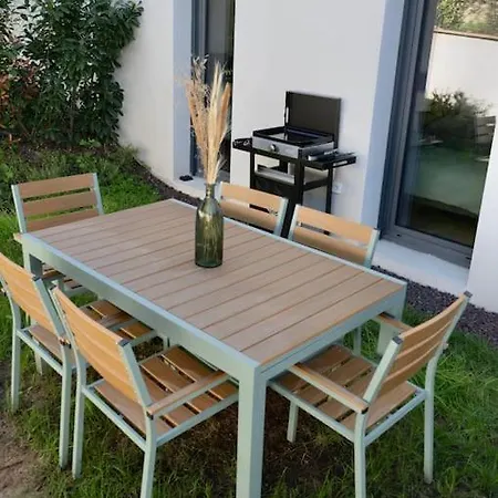 Havre De Paix Avec Jardin - Cote Azur Ste Maxime سانت ماكسيم