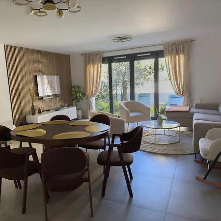 Havre De Paix Avec Jardin - Cote Azur Ste Maxime Apartman *